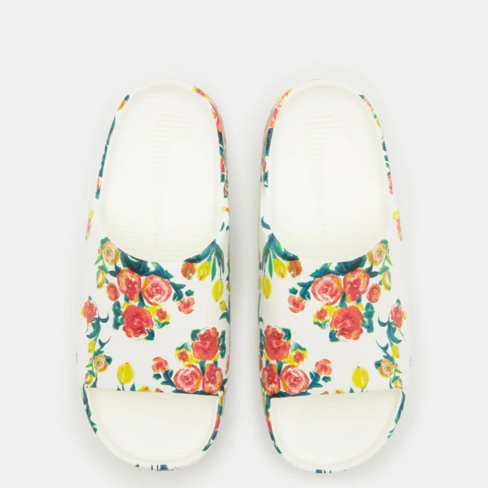 Nike Calm Slide - Picture 1 of 4